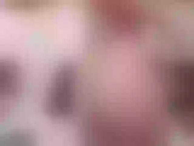 Live sex webcam photo for LizzieCampbel #272540111