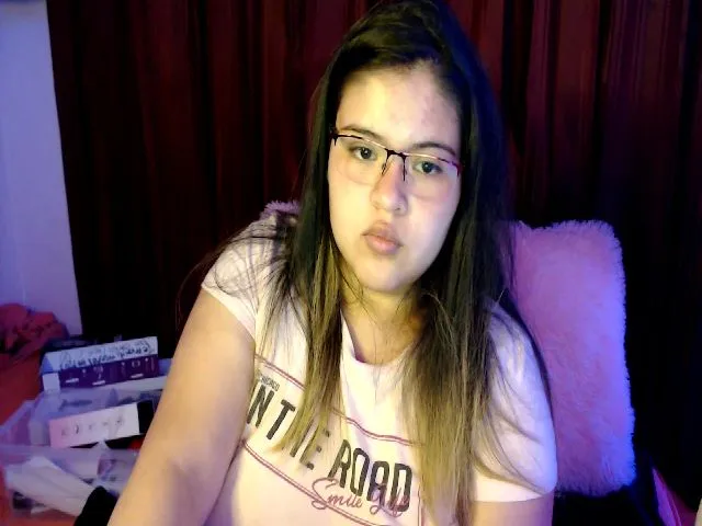 Live sex webcam photo for Lizzie_curvy #272106149