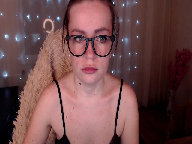 Live sex webcam photo for LizzyMayers #272832705
