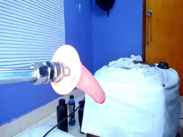 Live sex webcam photo for Lizzy__boop #272718739