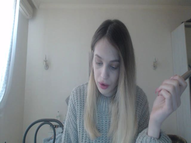 Live sex webcam photo for Lola_vi #272863209