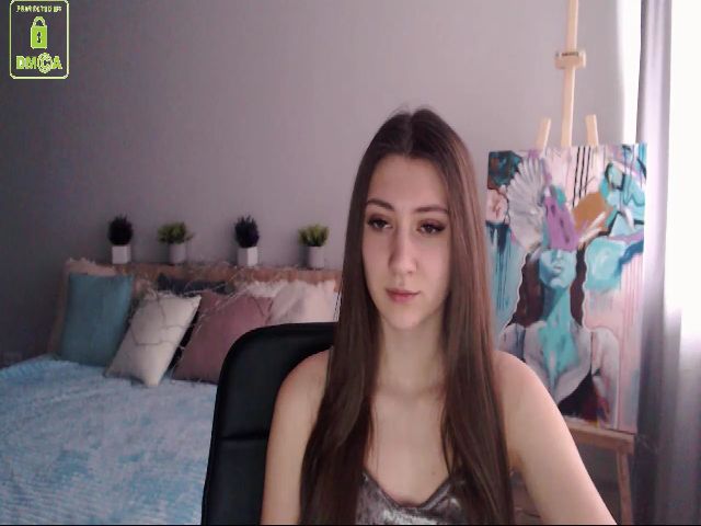 Live sex webcam photo for Lolaa___ #272172688