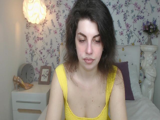 Live sex webcam photo for LolliBloom #273587481