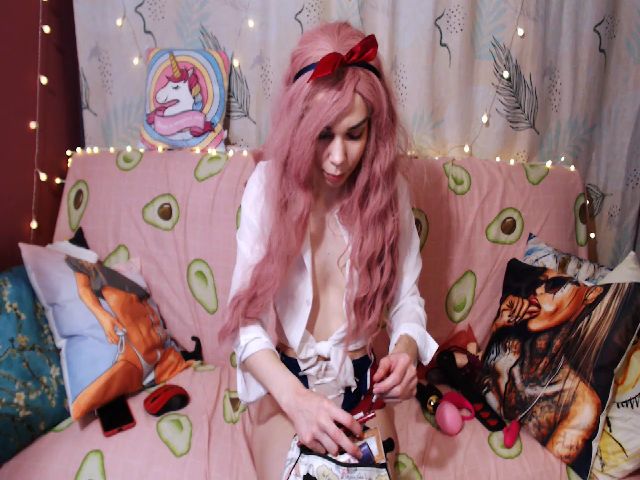 Live sex webcam photo for Lolly_Goddess #271708672