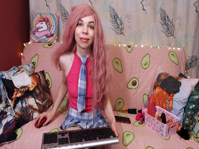 Live sex webcam photo for Lolly_Goddess #272110843