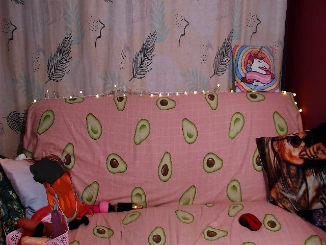 Live sex webcam photo for Lolly_Goddess #272173122