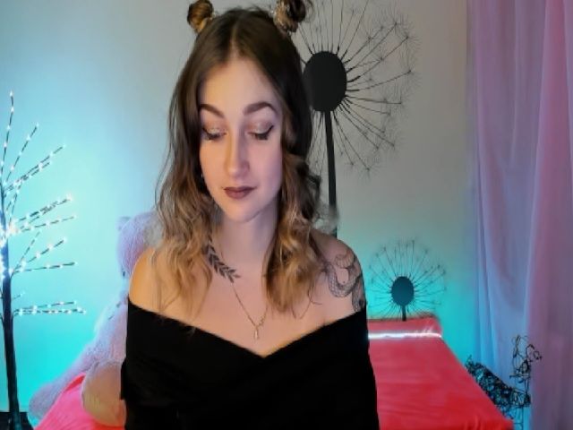 Live sex webcam photo for Lolly__Pop__ #271778861