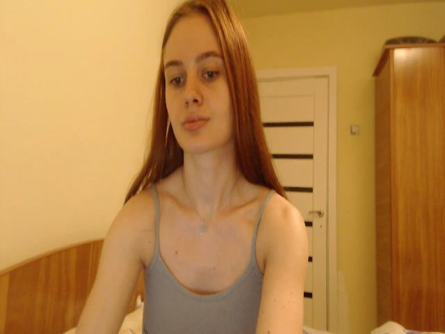 Live sex webcam photo for LoraBusty #273674422