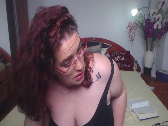 Live sex webcam photo for Loraynnex #272865586