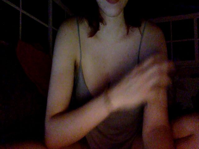 Live sex webcam photo for LouieLouiee #273259916