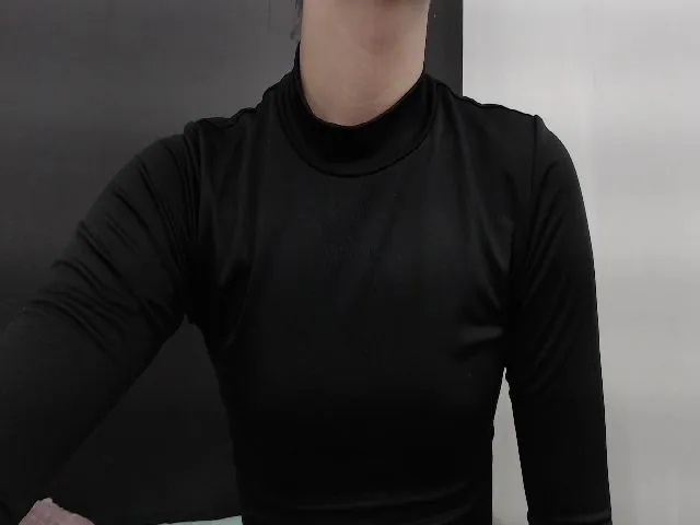 Live sex webcam photo for Louisk #272080681