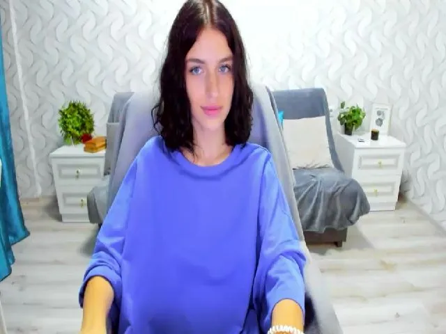 Live sex webcam photo for Loulou_ #274547011