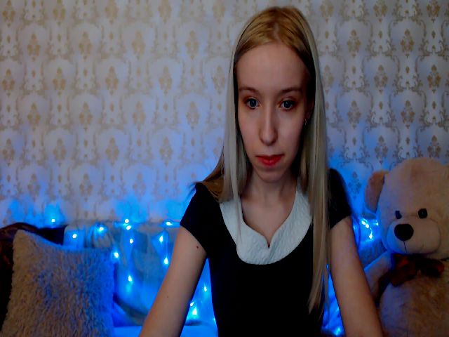 Live sex webcam photo for LoveEris_x #272359647