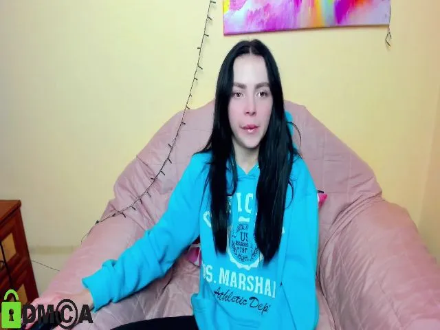 Live sex webcam photo for Love_Bett #271845910