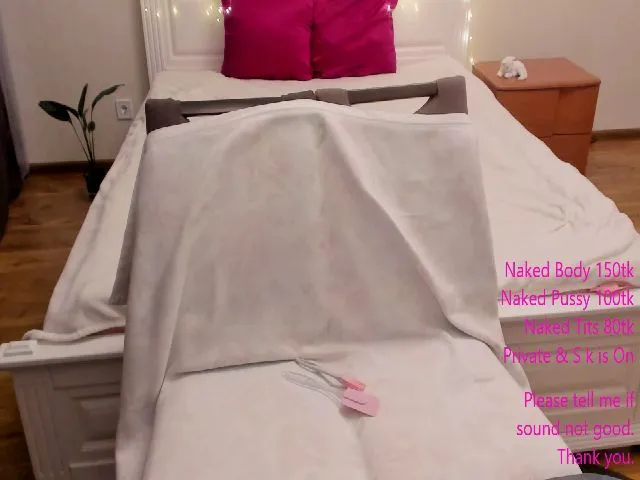 Live sex webcam photo for Love_key #272219976