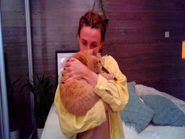 Live sex webcam photo for LovelyBvnny #272756108