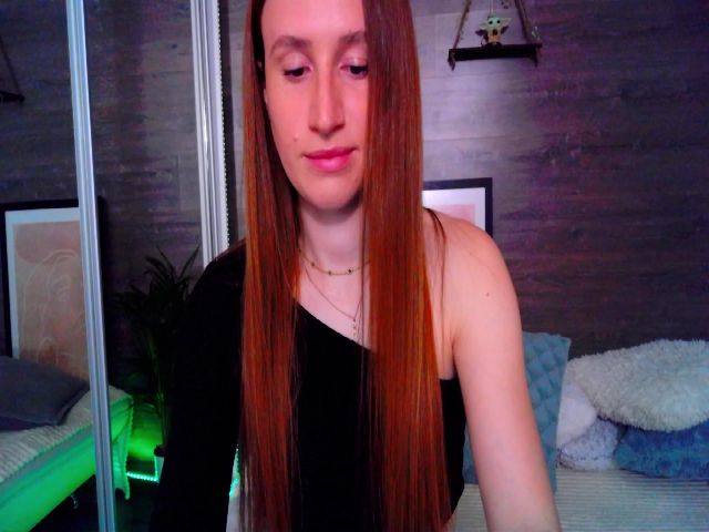 Live sex webcam photo for LovelyBvnny #273201942