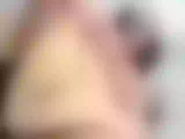 Live sex webcam photo for LovelyClara4u #272394919