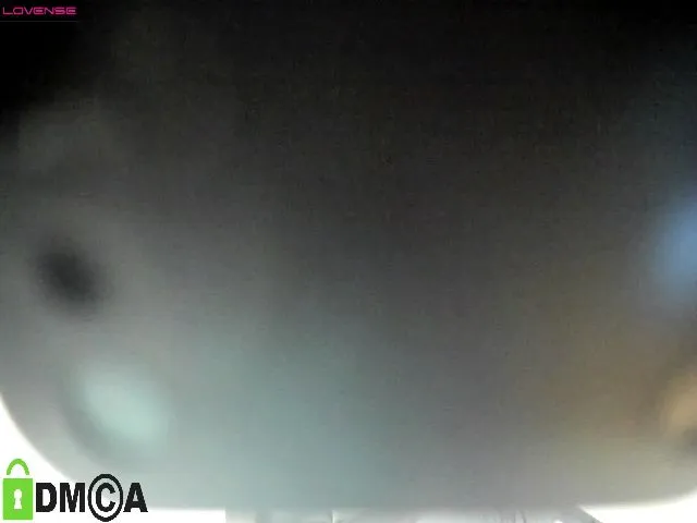 Live sex webcam photo for LovelyDjenn #274050318