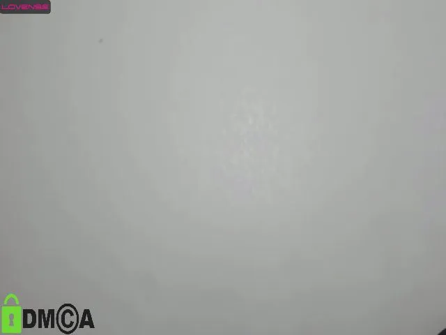 Live sex webcam photo for LovelyDjenn #274337850