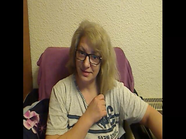 Live sex webcam photo for LovelyGinny #272180873