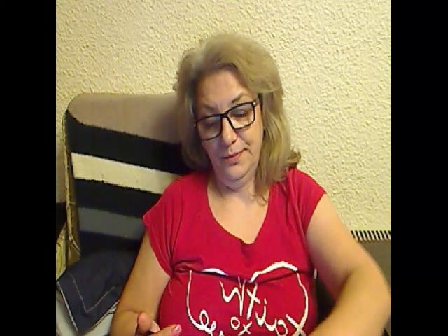 Live sex webcam photo for LovelyGinny #272235169