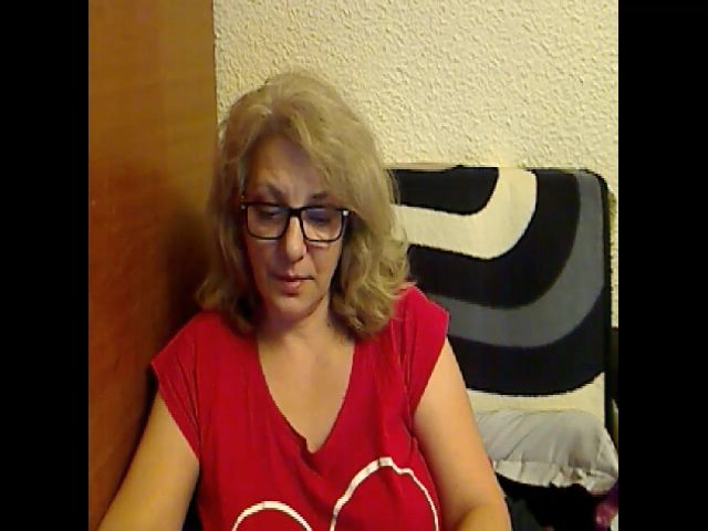 Live sex webcam photo for LovelyGinny #272334478