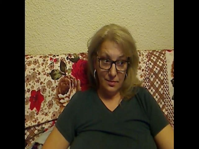 Live sex webcam photo for LovelyGinny #273068401