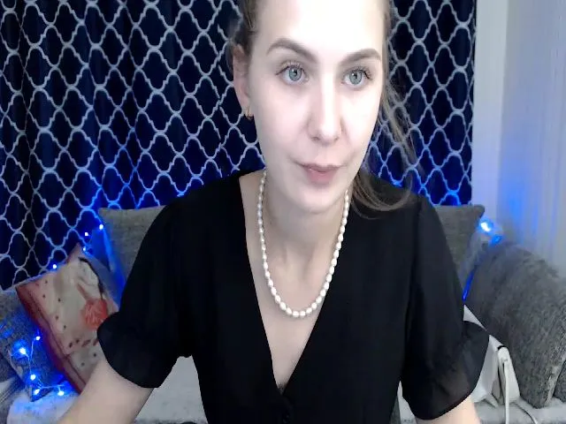 Live sex webcam photo for LovelyMaria_ #273712208