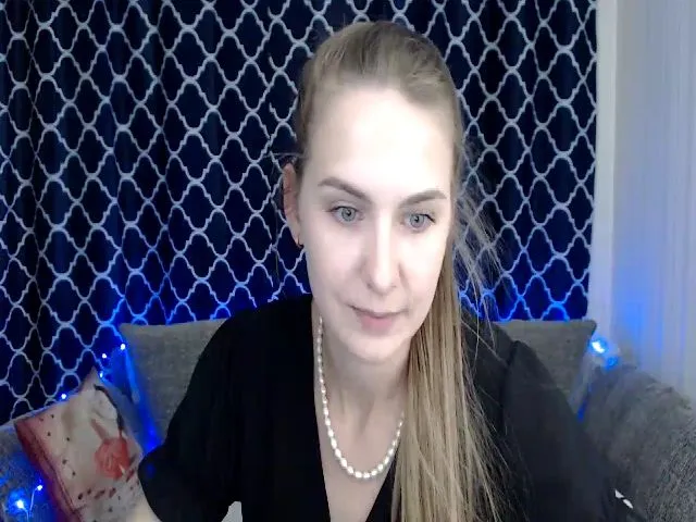Live sex webcam photo for LovelyMaria_ #273712304
