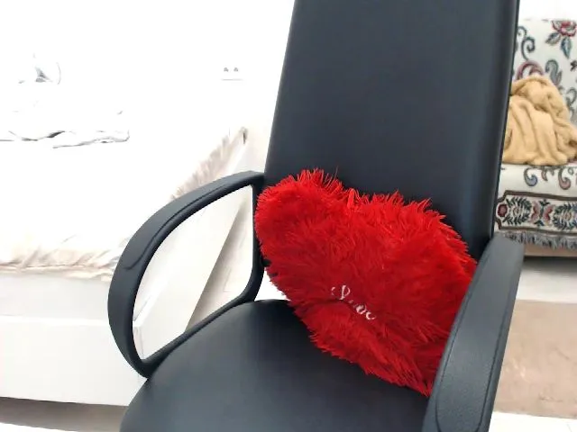 Live sex webcam photo for Lovely_Aia #273559375