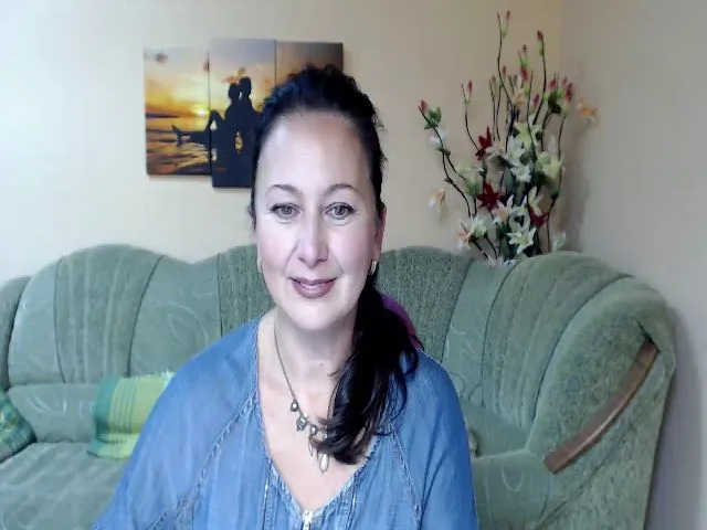 Live sex webcam photo for Lovely_Woman_ #274624361