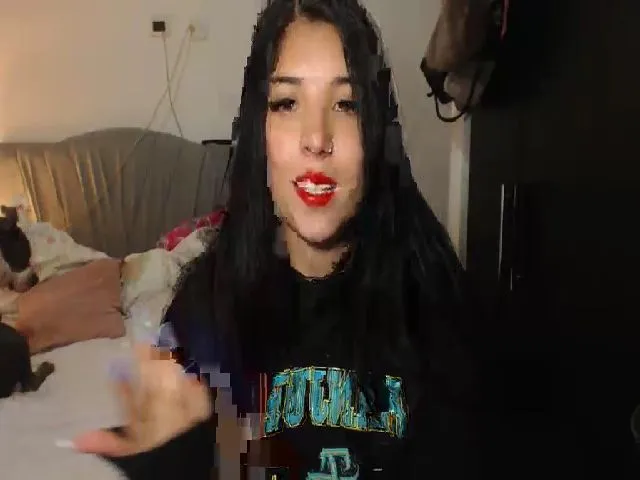 Live sex webcam photo for Luci_moon1 #273059222