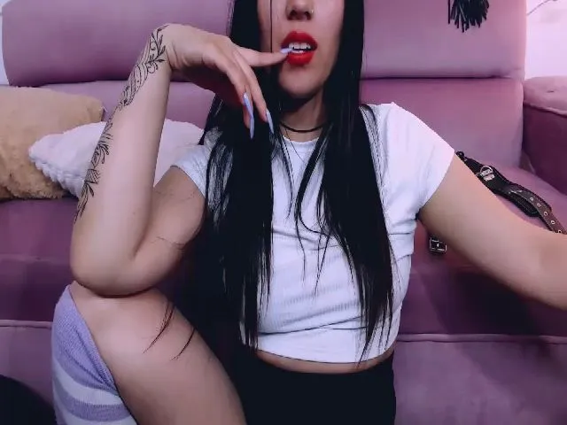 Live sex webcam photo for Luci_moon1 #273096706