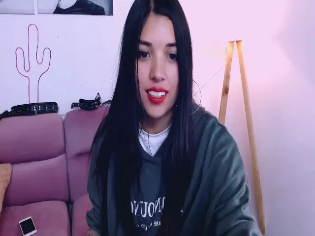 Live sex webcam photo for Luci_moon1 #273097075