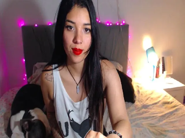 Live sex webcam photo for Luci_moon1 #273266872