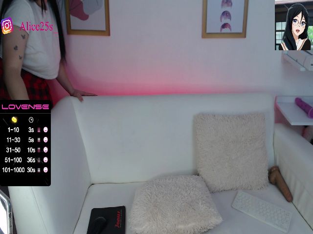 Live sex webcam photo for Lucia_x #272198335