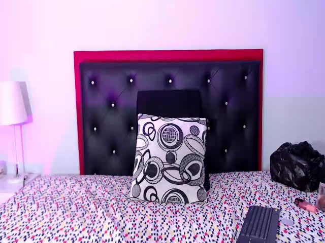 Live sex webcam photo for Luciana_grant #271813411