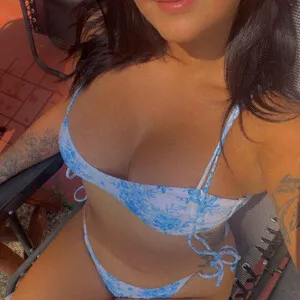 Live sex webcam photo for LuciannaLayne #292758266