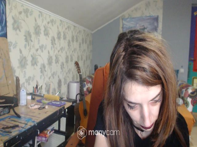 Live sex webcam photo for LuckyCat_ #273151192