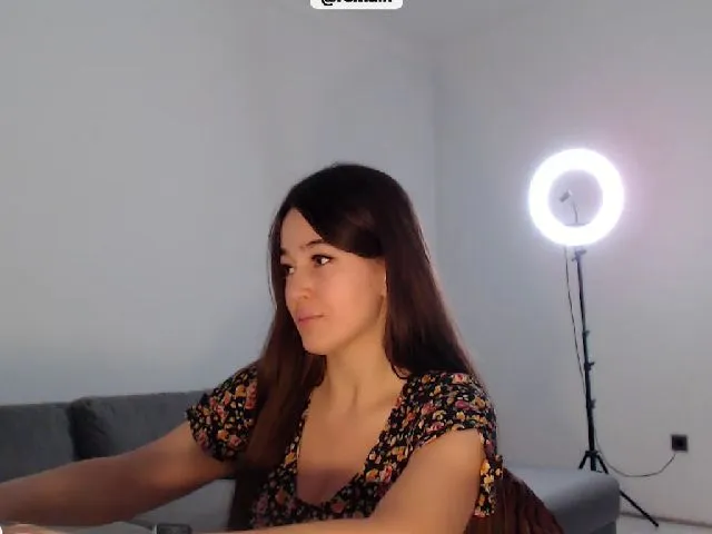 Live sex webcam photo for Lucky_V #271947508