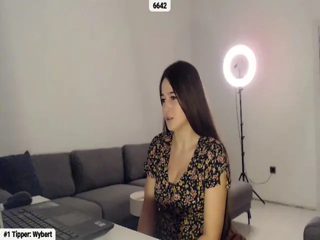 Live sex webcam photo for Lucky_V #271948246