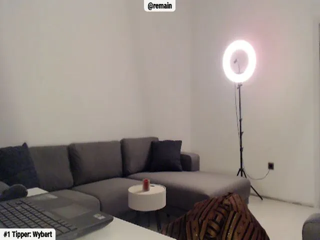 Live sex webcam photo for Lucky_V #271948662