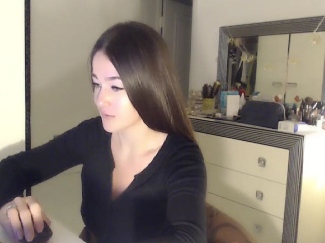 Live sex webcam photo for Lucky_V #273724558