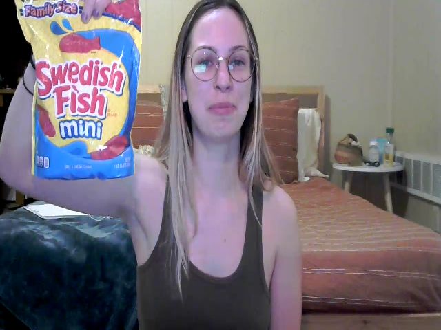 Live sex webcam photo for LucyRiley #272718057