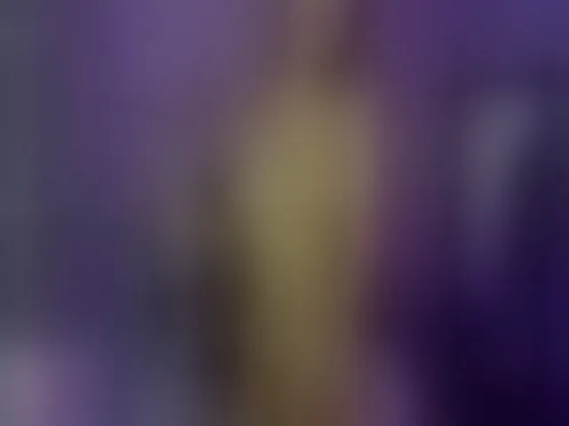 Live sex webcam photo for Lucy_21_ #272402181