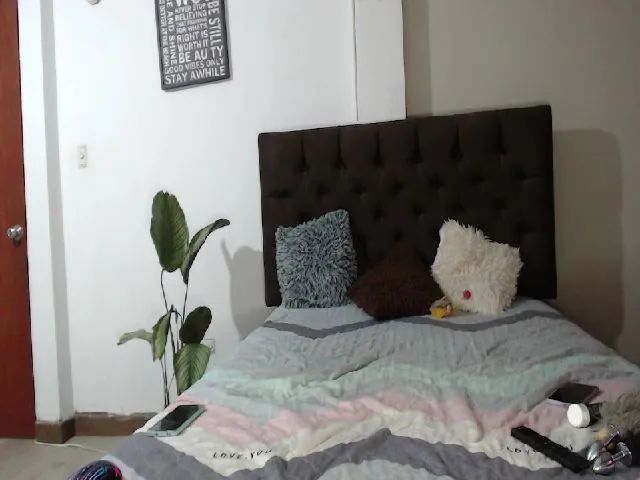 Live sex webcam photo for Lucy_mar #273134493
