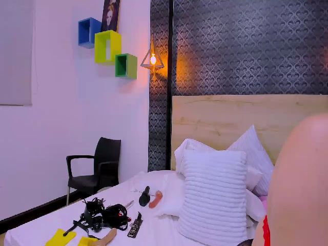 Live sex webcam photo for Lucy_park #273022284