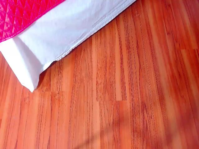 Live sex webcam photo for Lucycolins #272020903