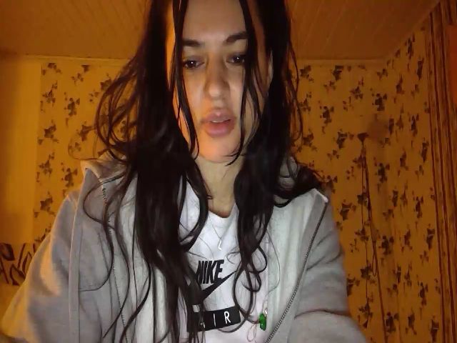 Live sex webcam photo for LuluDumy7 #272614626